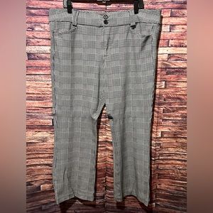 Torrid Black & White Plaid Premium Ponte Trouser